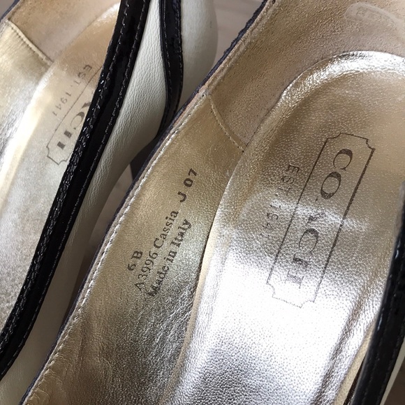 Coach Cassia Pumps - Picture 6 of 7
